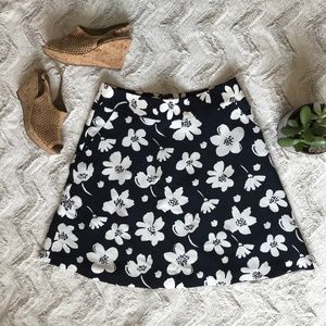 Ann Taylor Floral A-Line Skirt w. Pockets  sz 8